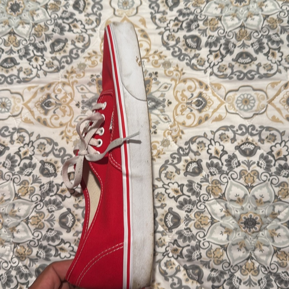 Vans - Picture 6 of 8